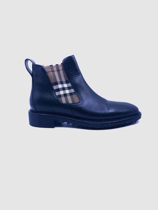 BURBERRY Size 11 Black Leather Solid Ankle Boot