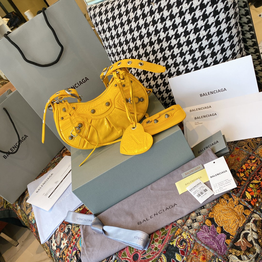 Balenciaga Le Cagole XS Bag