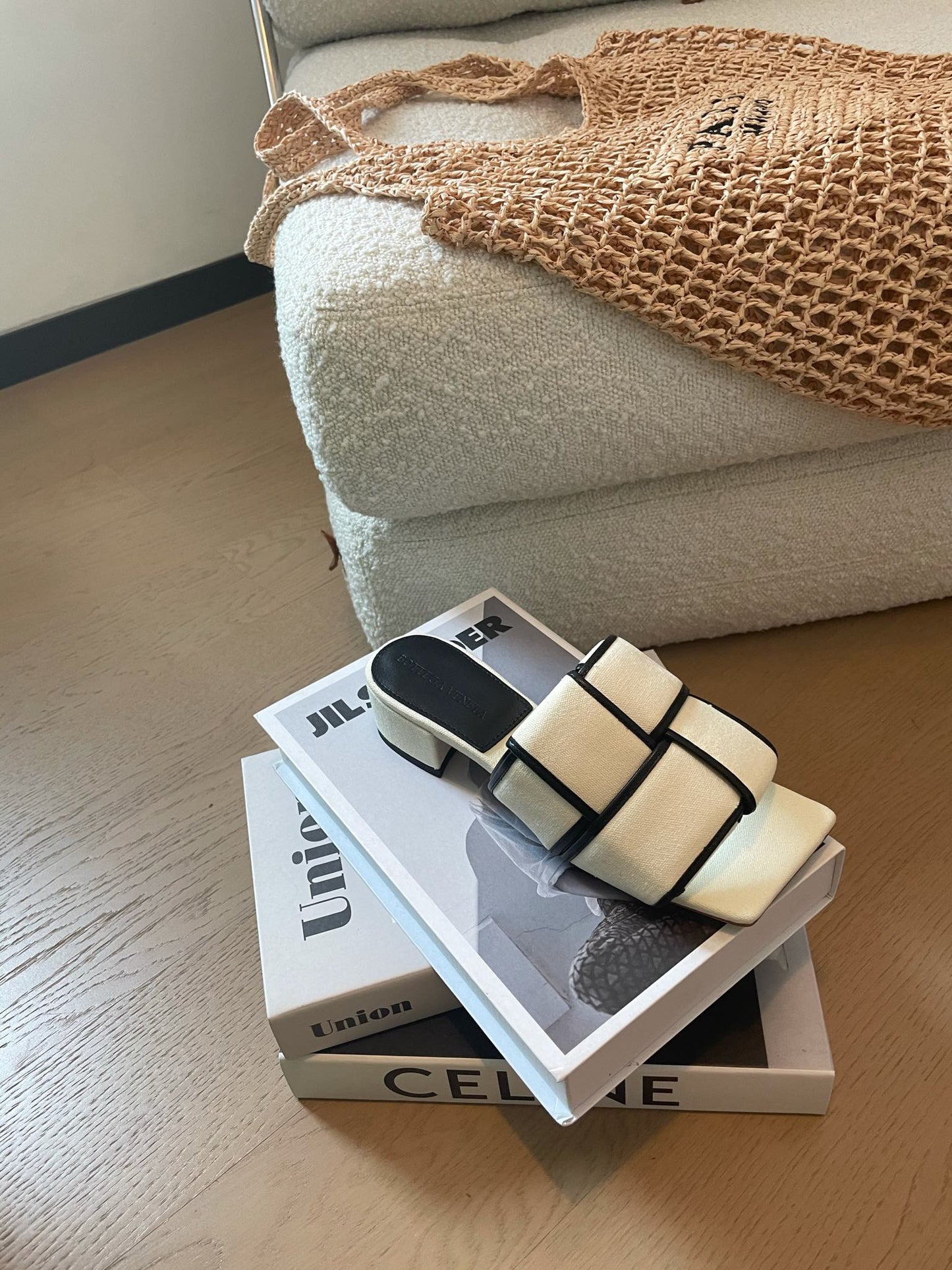 Bottega Veneta patch mule 35 white black cotton