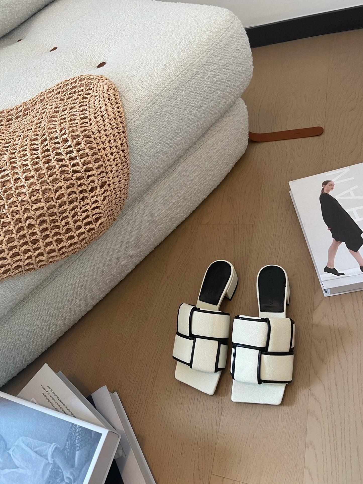 Bottega Veneta patch mule 35 white black cotton