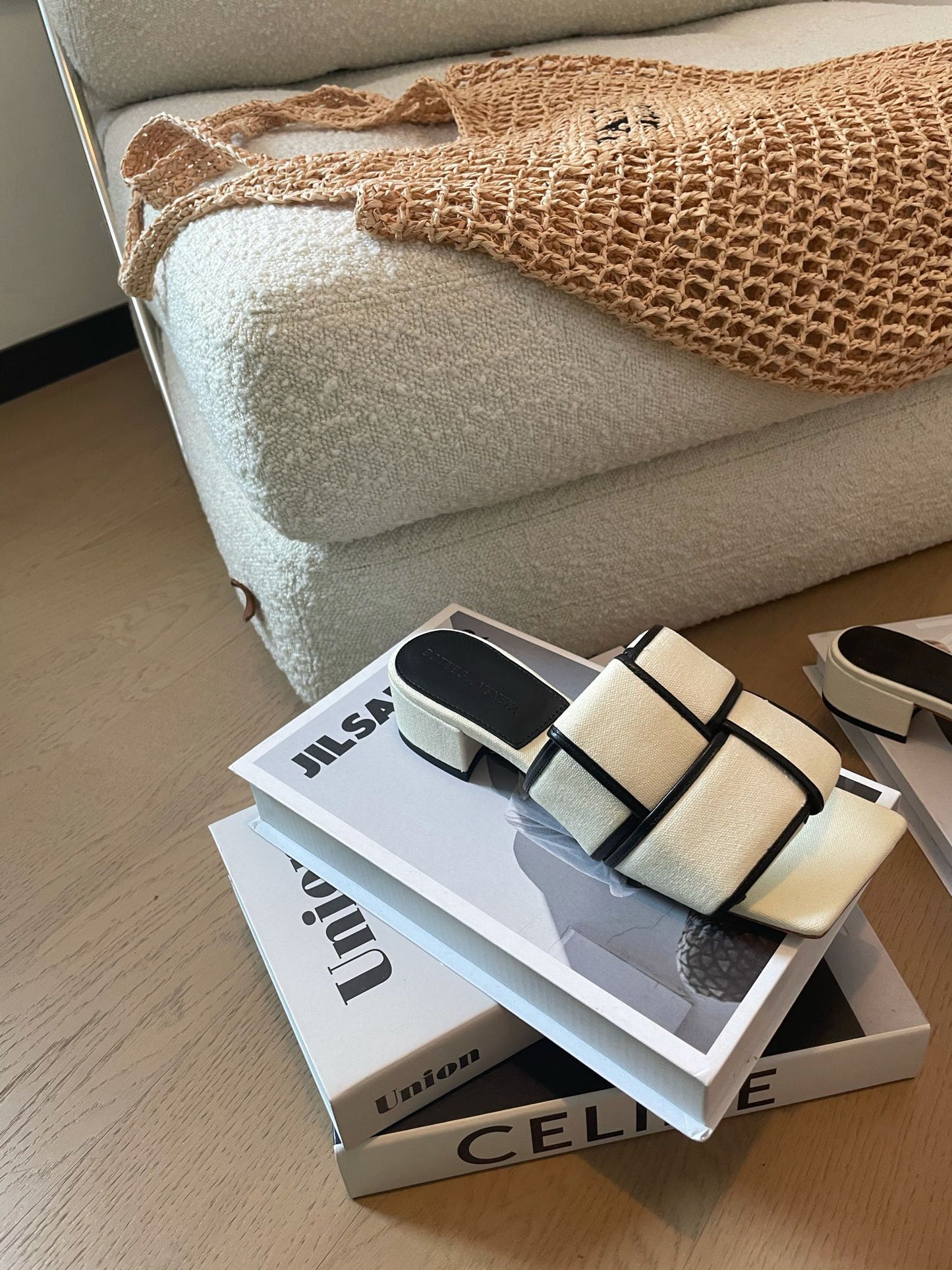 Bottega Veneta patch mule 35 white black cotton