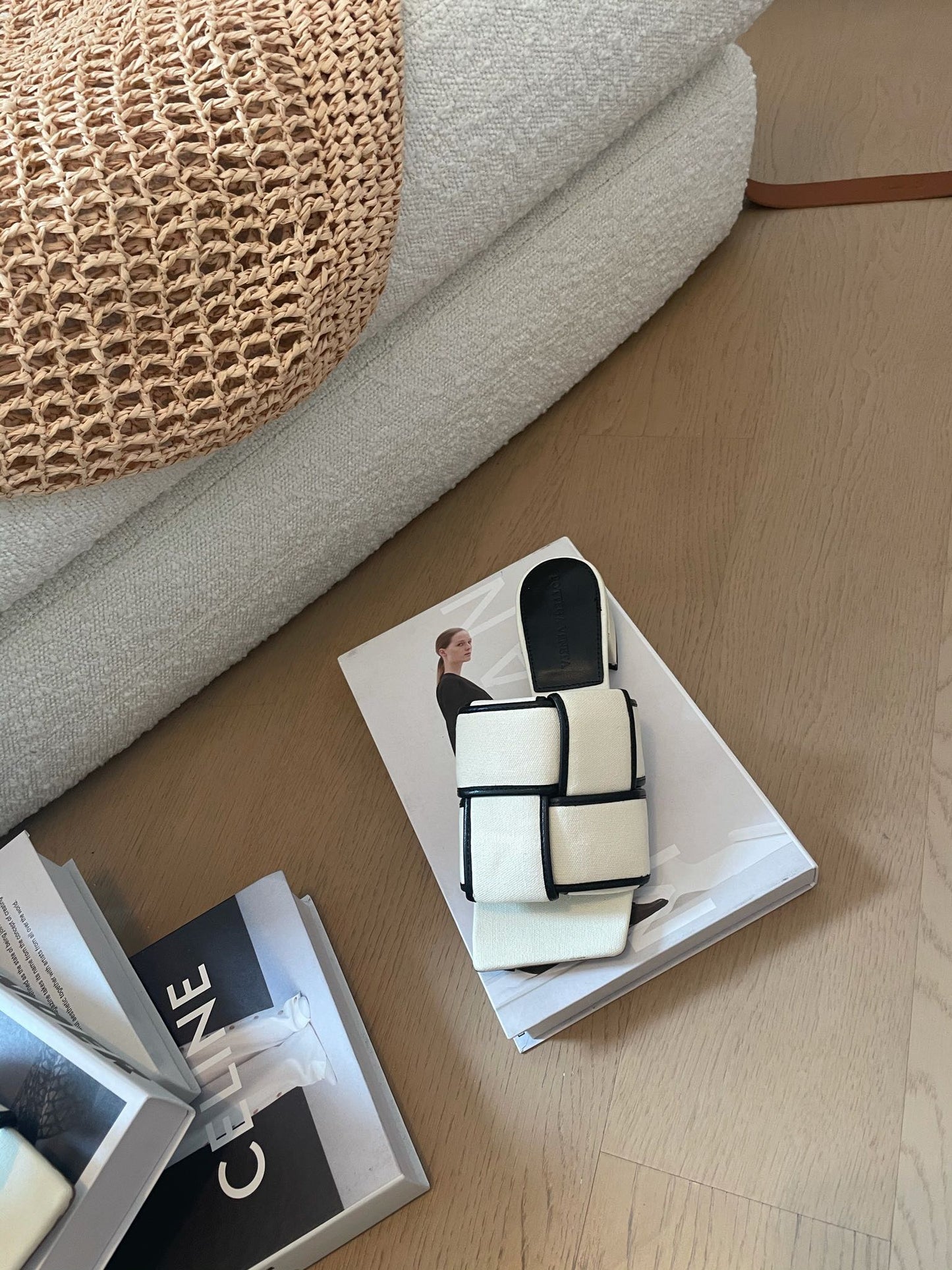 Bottega Veneta patch mule 35 white black cotton