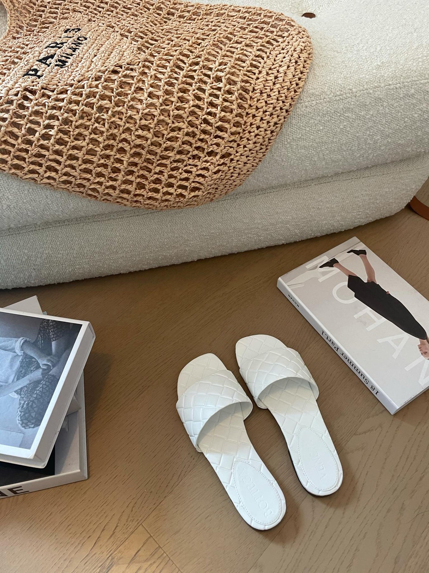 Bottega Veneta amy flat mule white lambskin