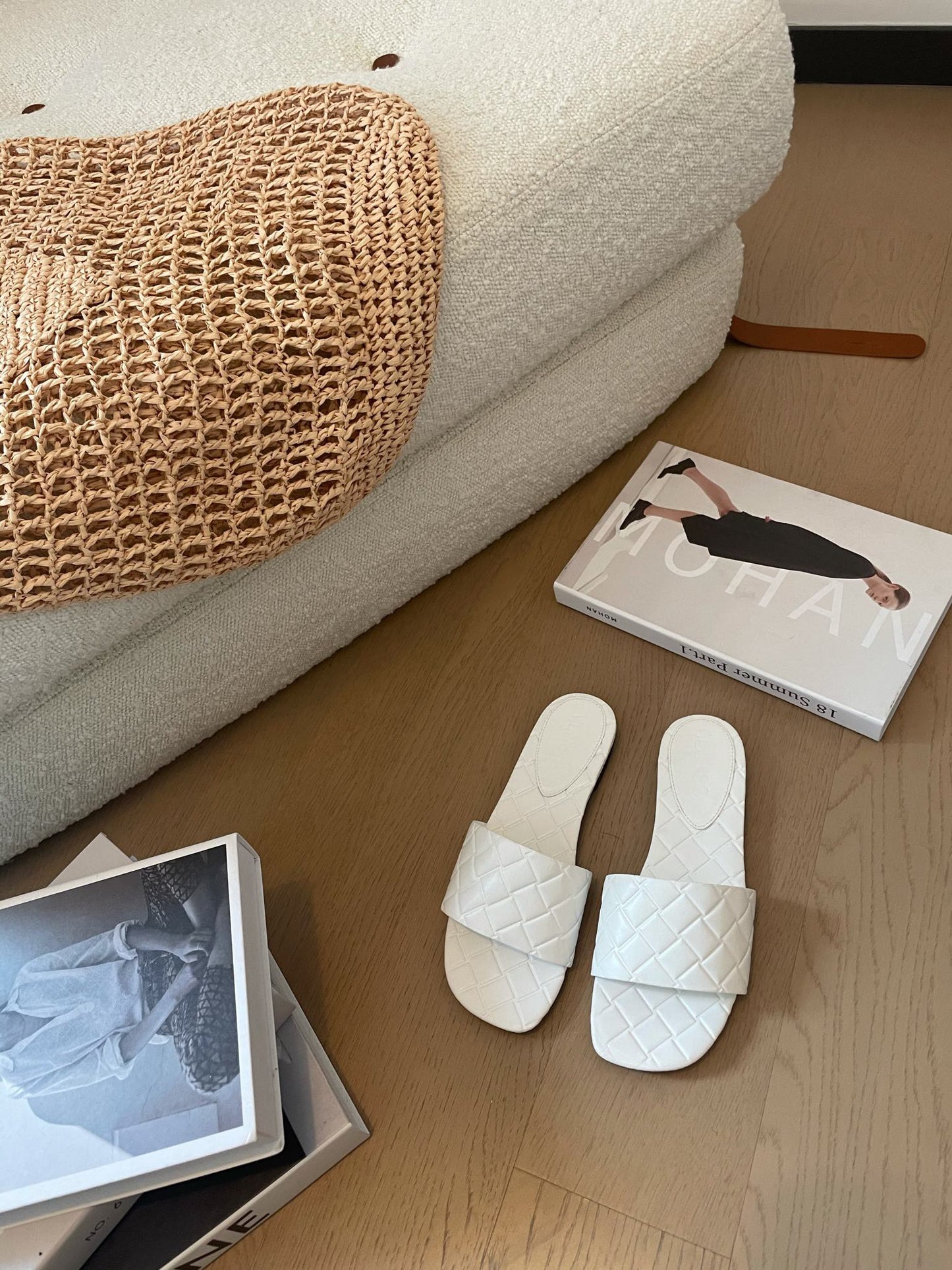 Bottega Veneta amy flat mule white lambskin