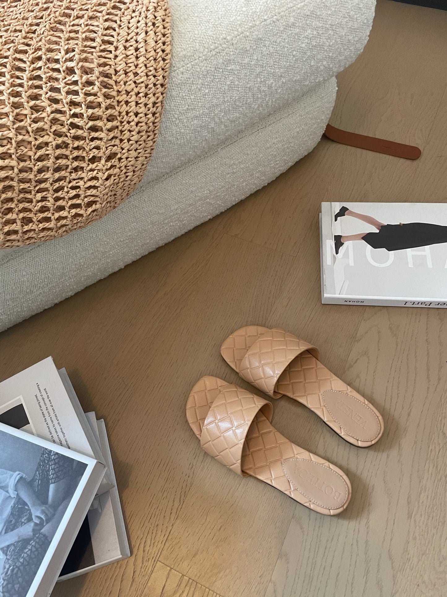 Bottega Veneta amy flat mule nude lambskin