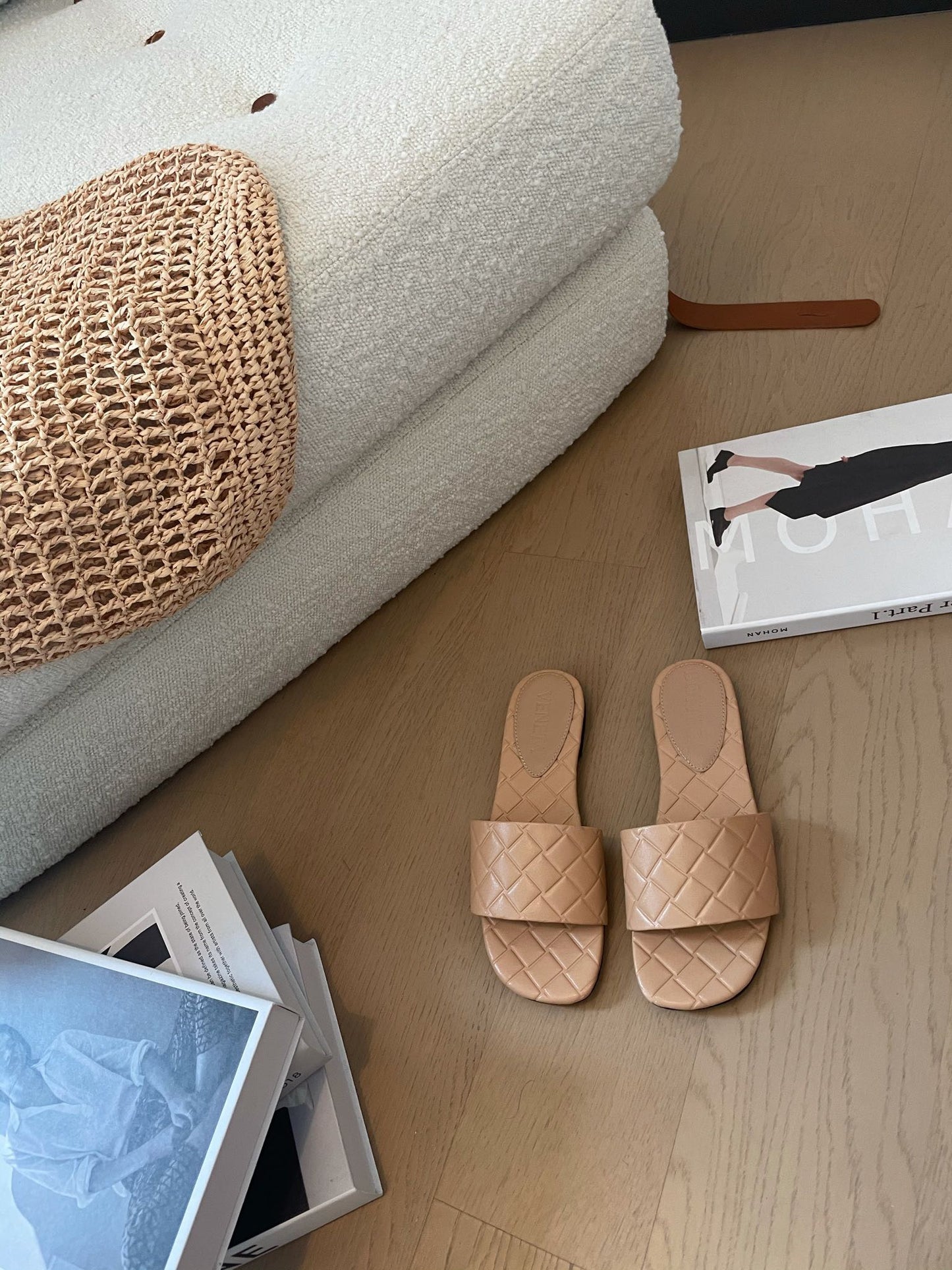 Bottega Veneta amy flat mule nude lambskin