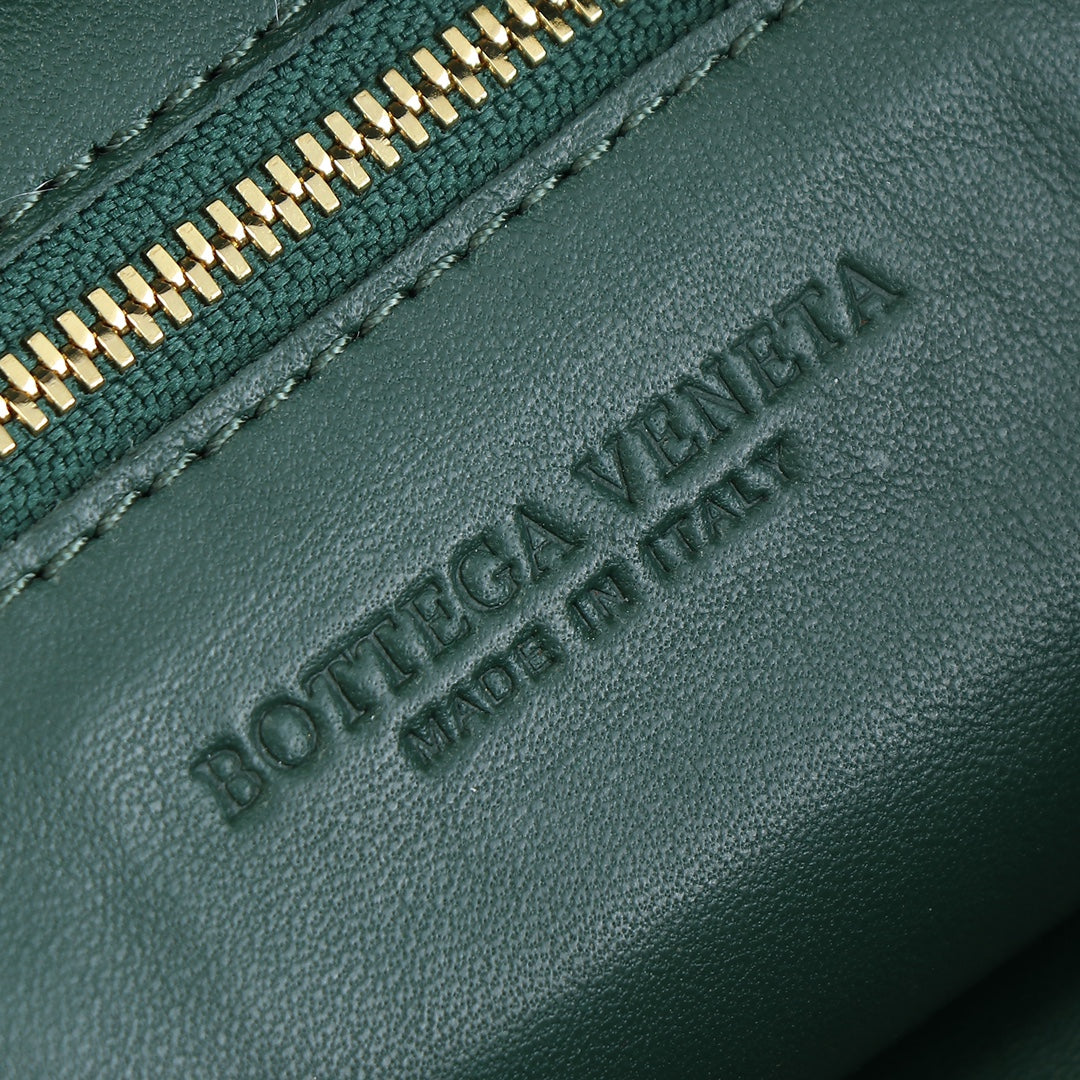 Bottega Veneta small jodie 48 dark green lambskin