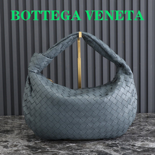 Bottega Veneta small jodie 48 rock gray lambskin