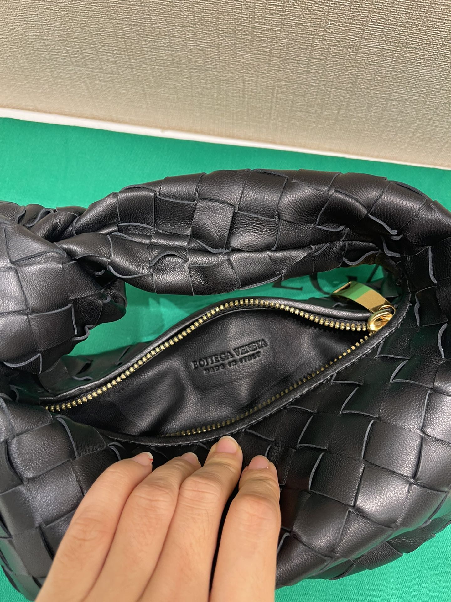 Bottega Veneta mini jodie 28 black lambskin