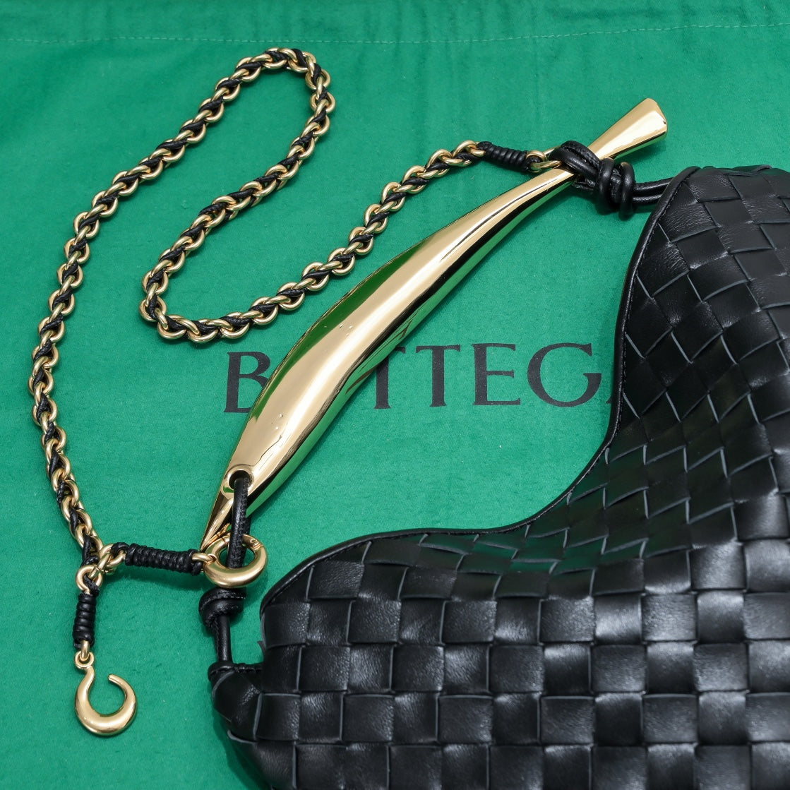 Bottega Veneta SARDINE 33 WITH CHAIN IN BLACK LAMBSKIN