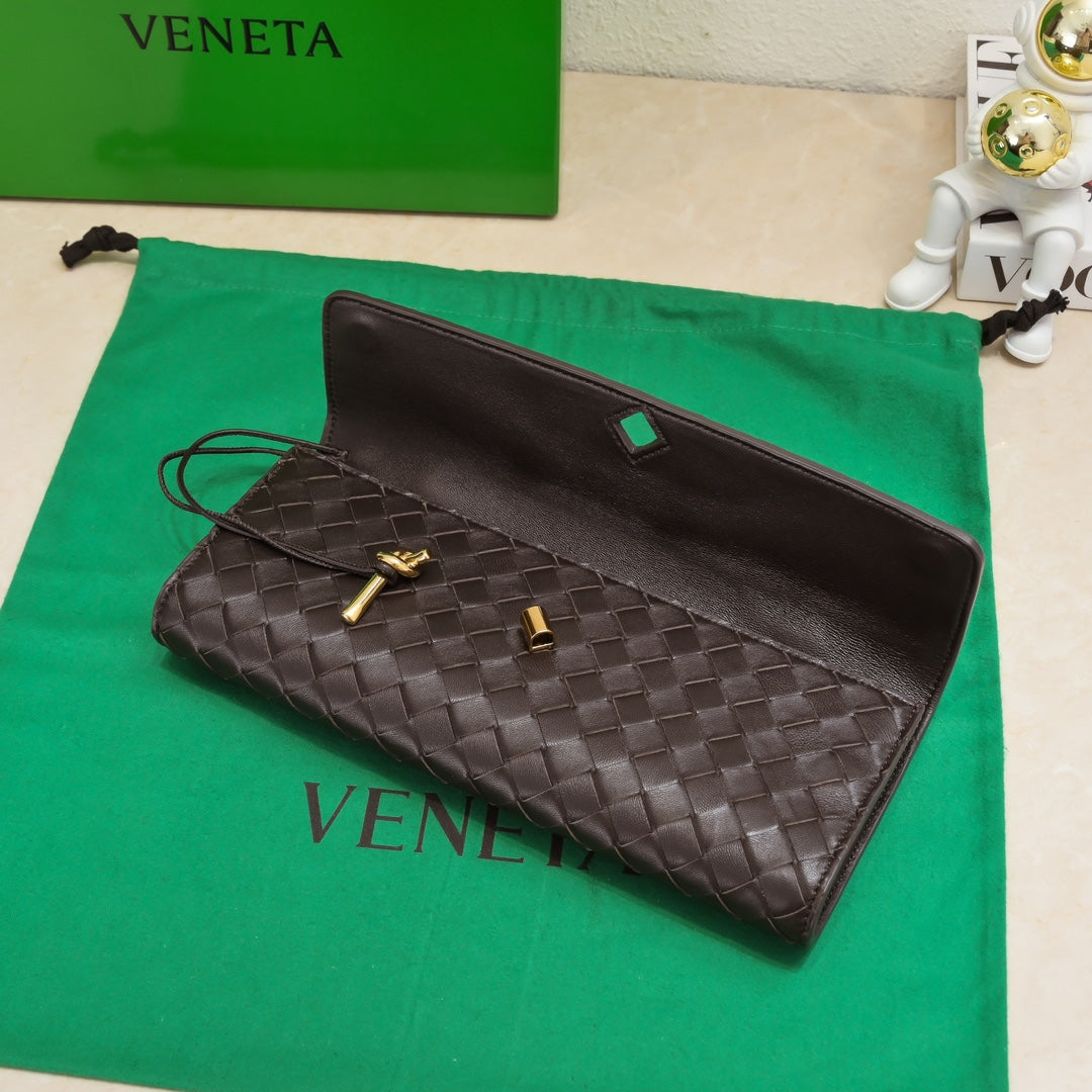 Bottega Veneta BV Long Clutch Andiamo With Handle 31cm Fondant Calfskin Ghw
