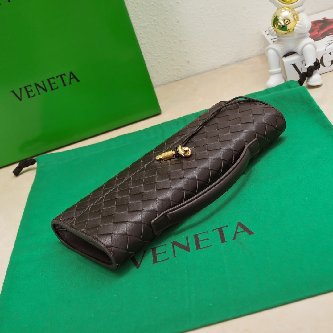 Bottega Veneta BV Long Clutch Andiamo With Handle 31cm Fondant Calfskin Ghw