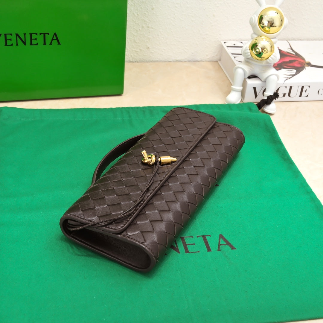 Bottega Veneta BV Long Clutch Andiamo With Handle 31cm Fondant Calfskin Ghw