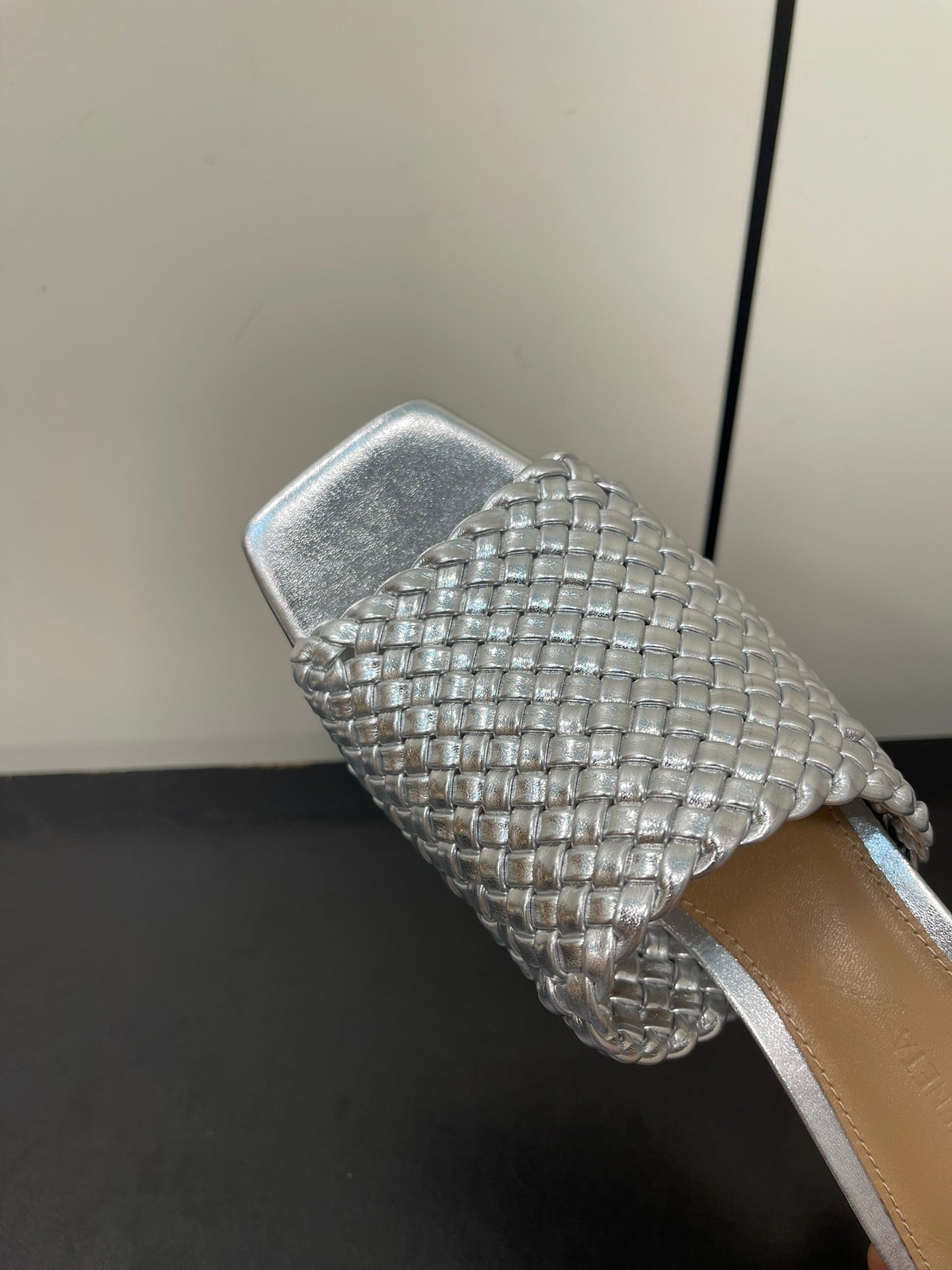 Bottega Veneta knot mule 55 silver metalic lambskin