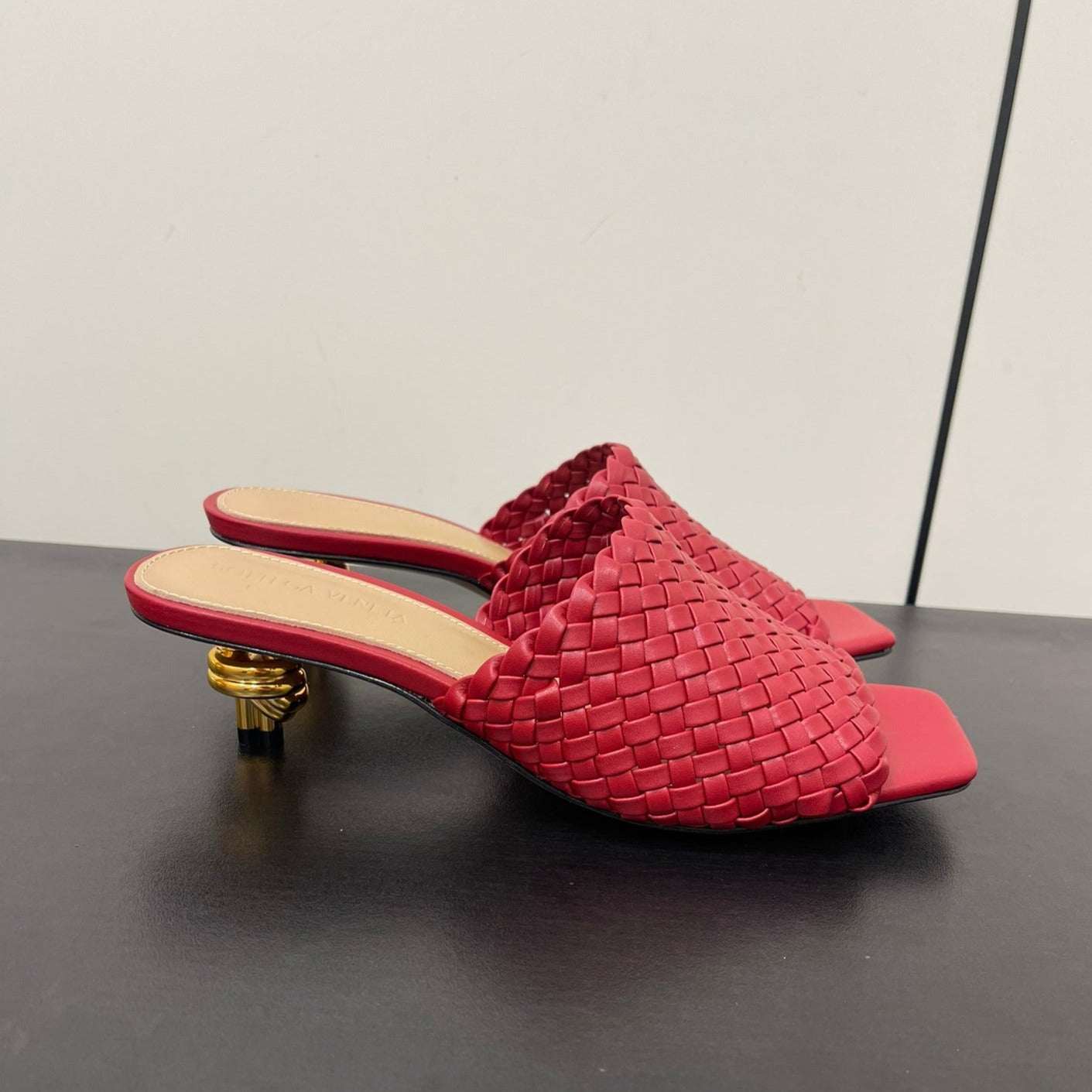 Bottega Veneta knot mule 55 burgundy lambskin