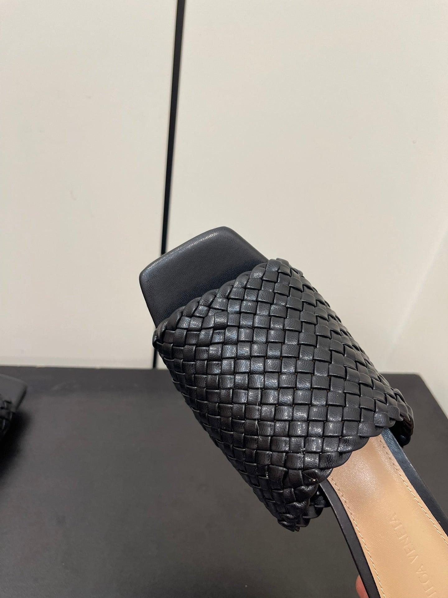 Bottega Veneta knot mule 55 black lambskin