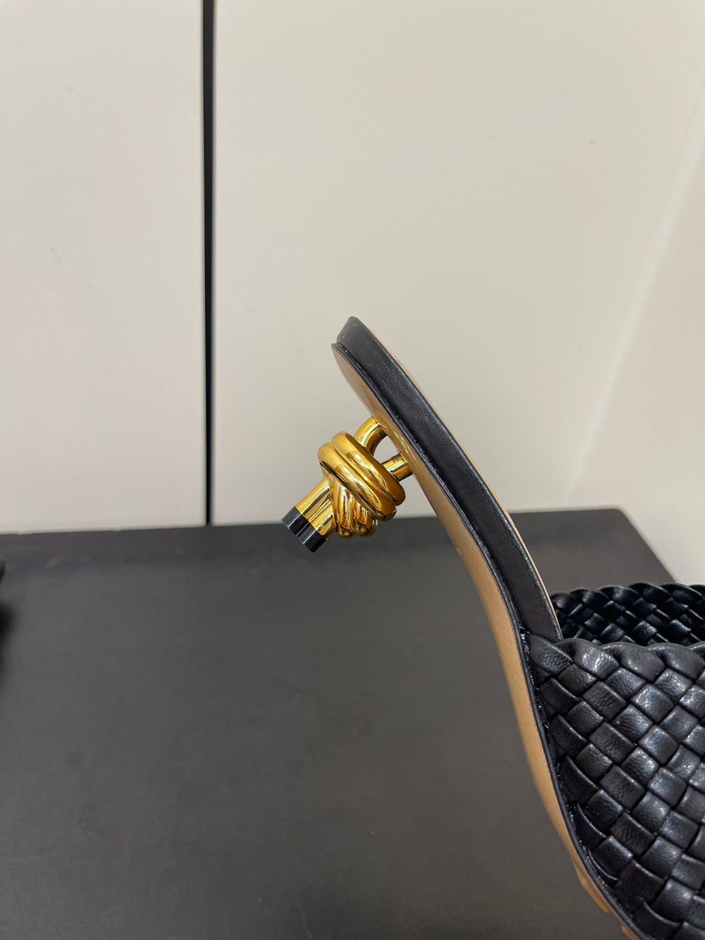 Bottega Veneta knot mule 55 black lambskin