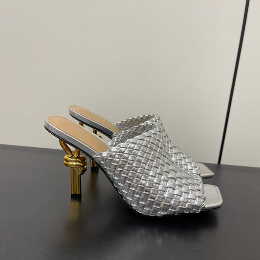 Bottega Veneta knot mule 95 silver metalic lambskin