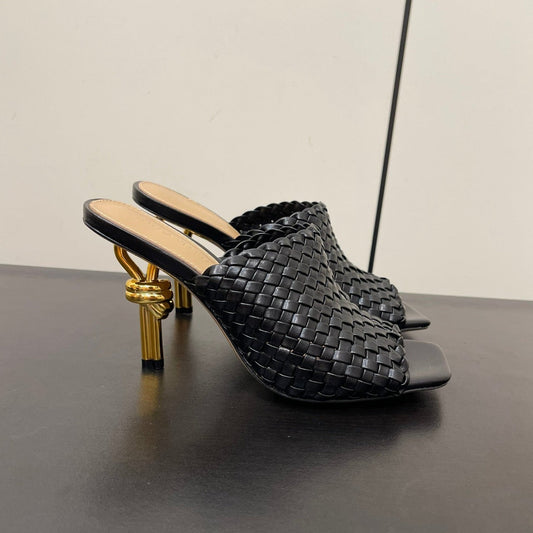 Bottega Veneta knot mule 95 black lambskin