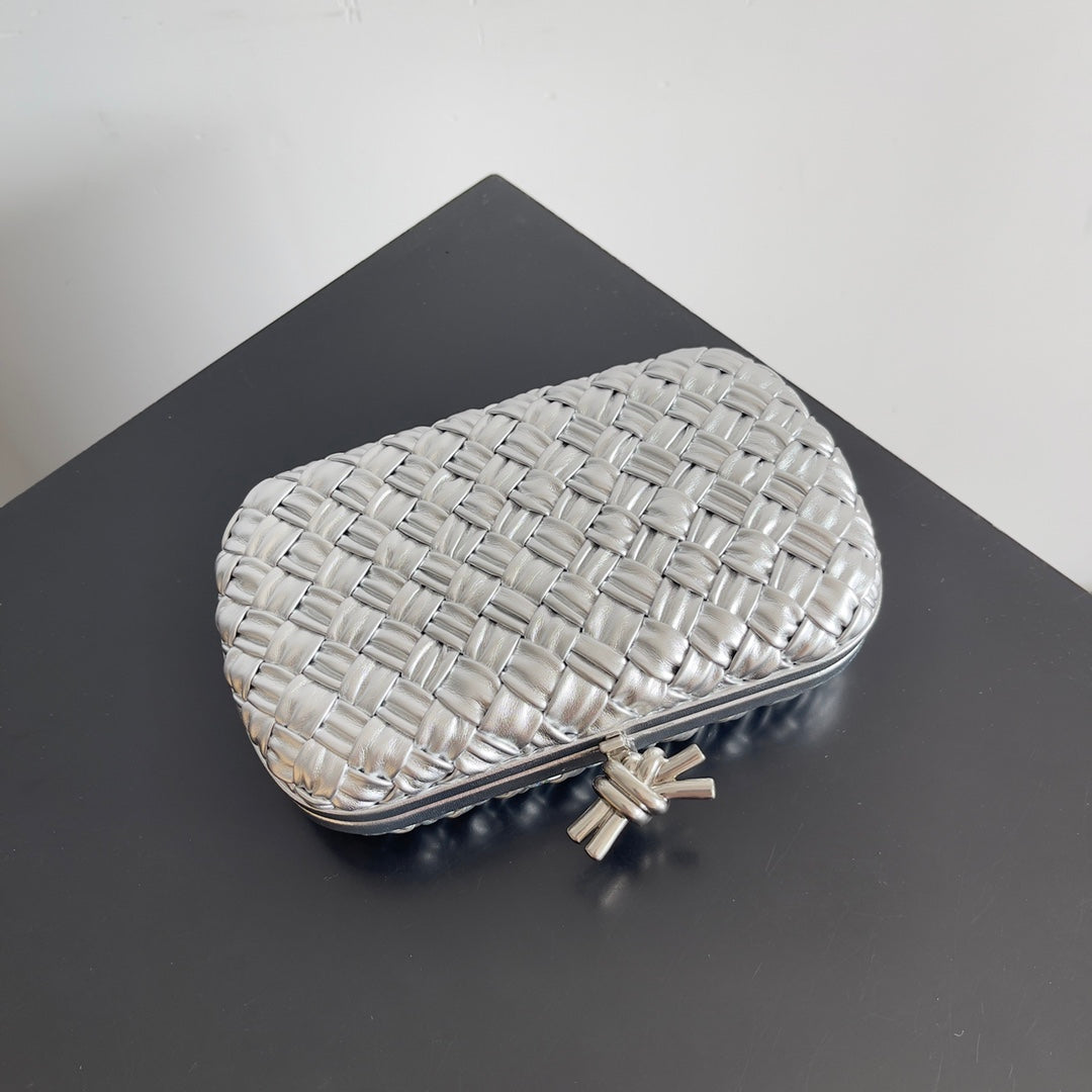 Bottega Veneta CLASSIC KNOT 20 IN SILVER LAMBSKIN