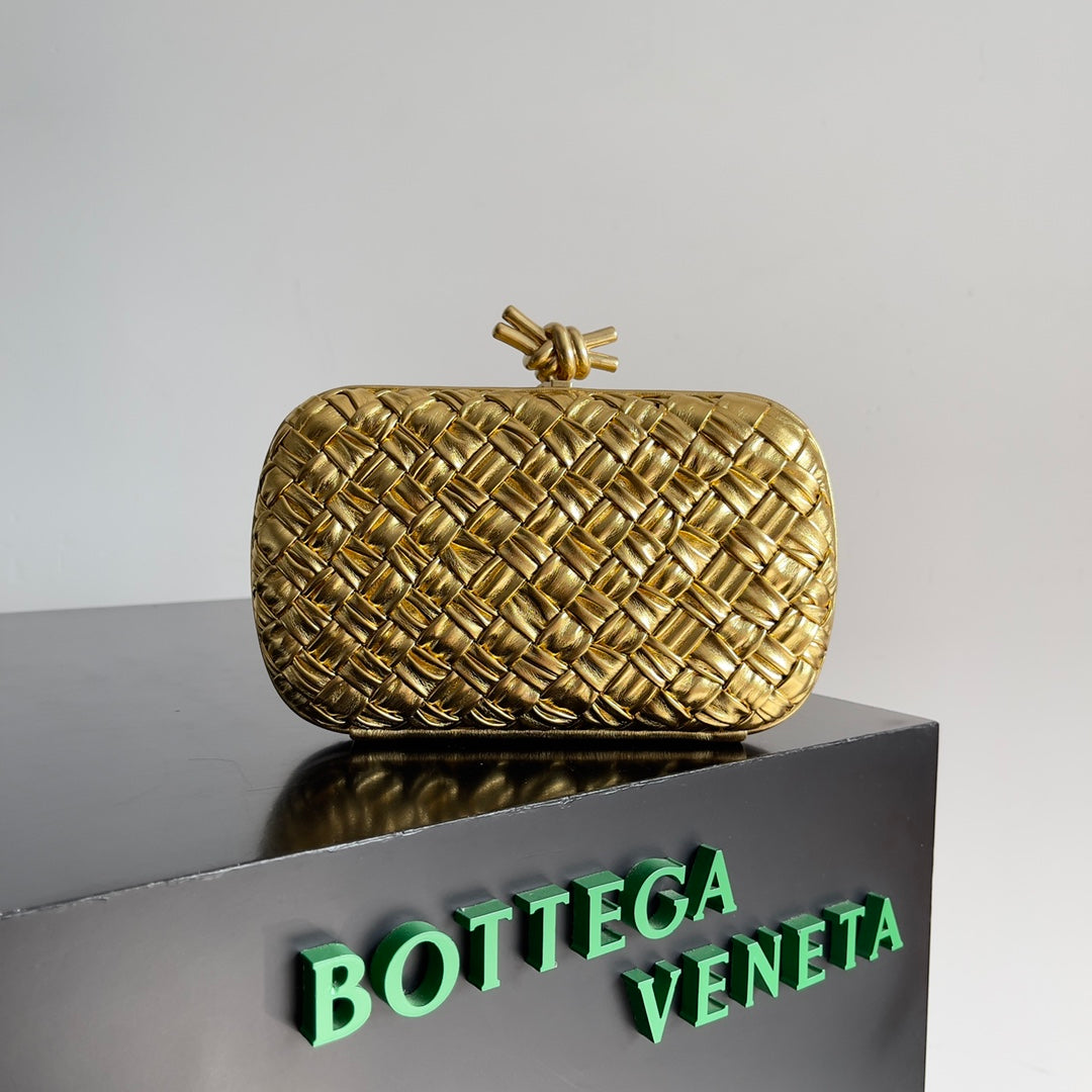 Bottega Veneta CLASSIC KNOT 20 IN GOLDEN LAMBSKIN