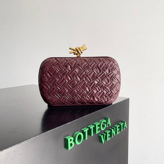 Bottega Veneta CLASSIC KNOT 20 IN PLUM PURPLE LAMBSKIN