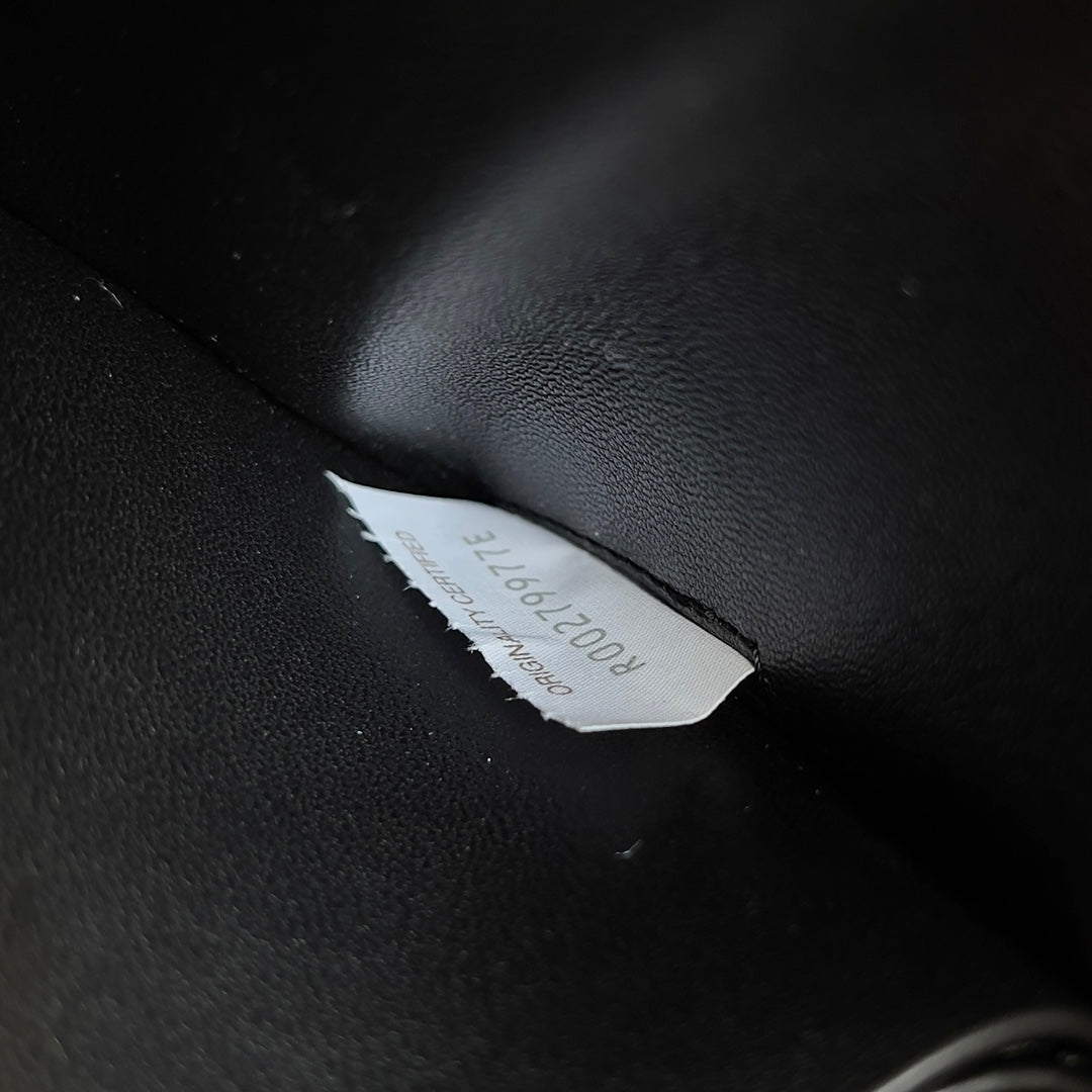 Bottega Veneta ANDIAMO BAG 19 IN BLACK CALFSKIN