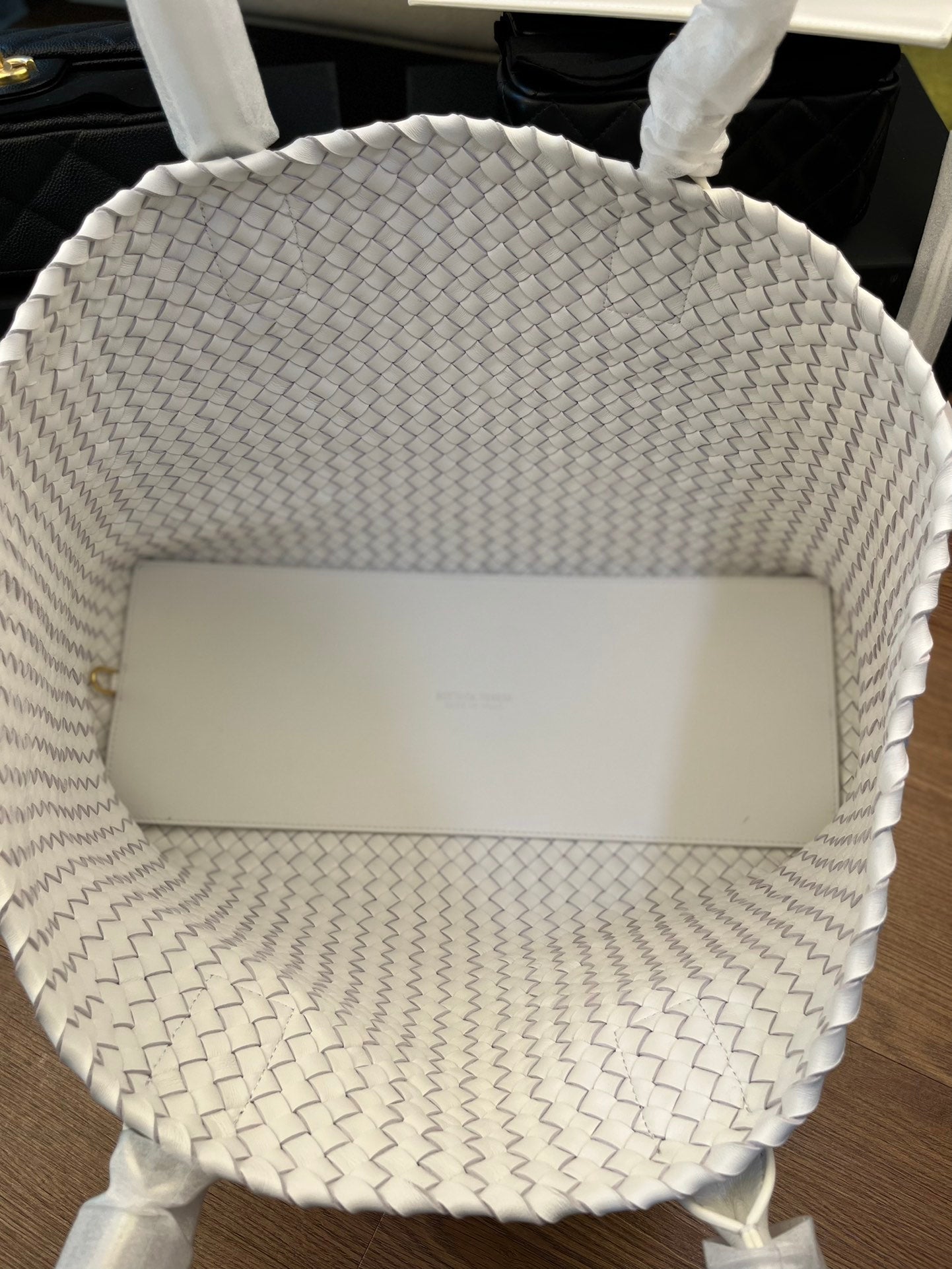 Bottega Veneta SMALL CABAT 33 IN WHITE LAMBSKIN