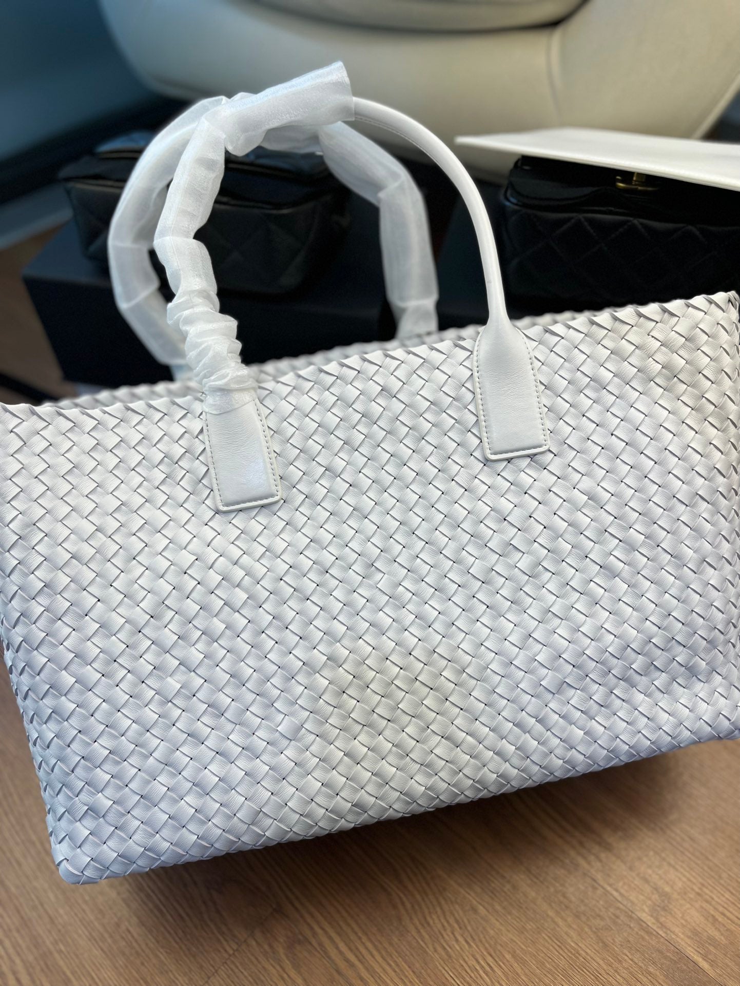 Bottega Veneta SMALL CABAT 33 IN WHITE LAMBSKIN