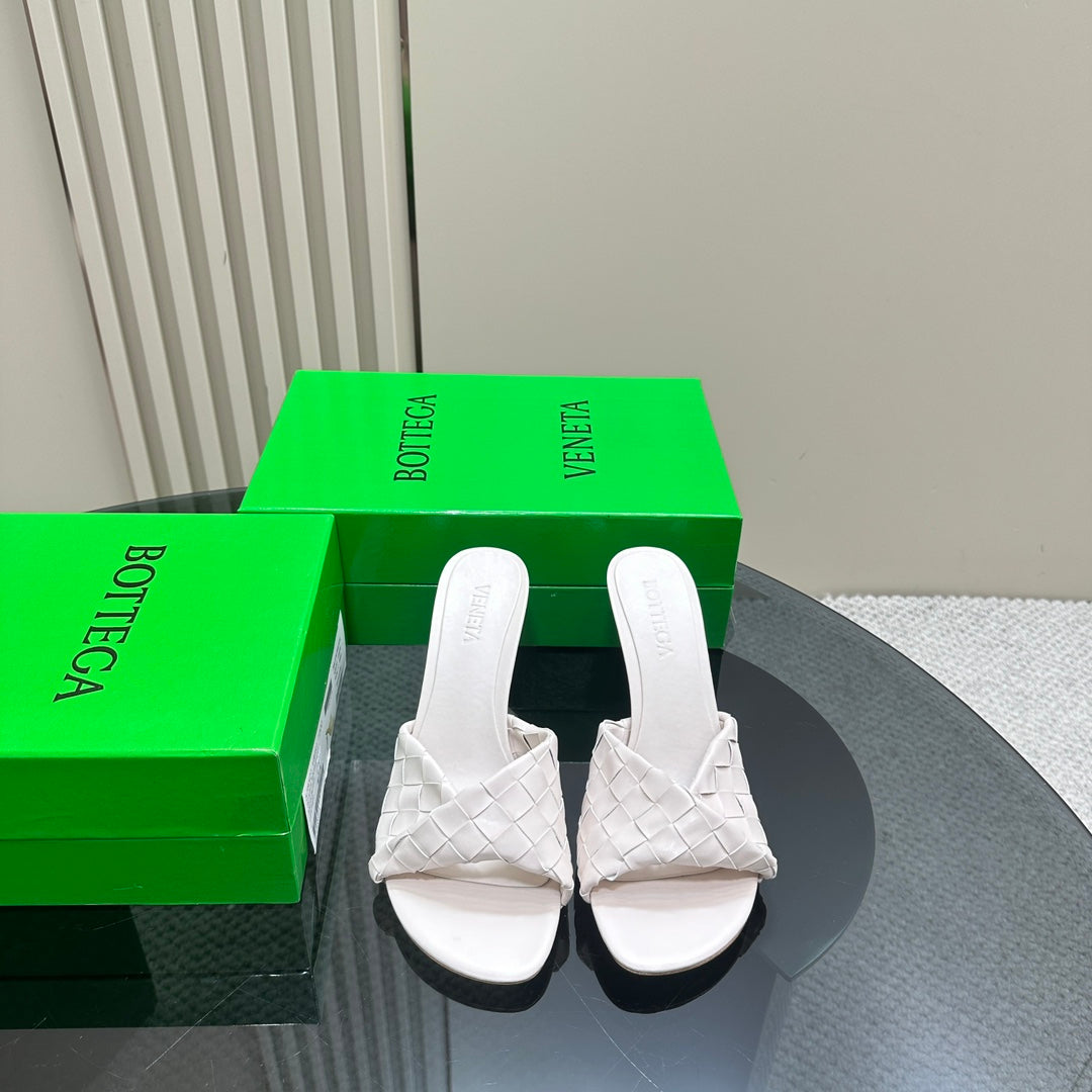 Bottega Veneta blink mule 95 cream lambskin