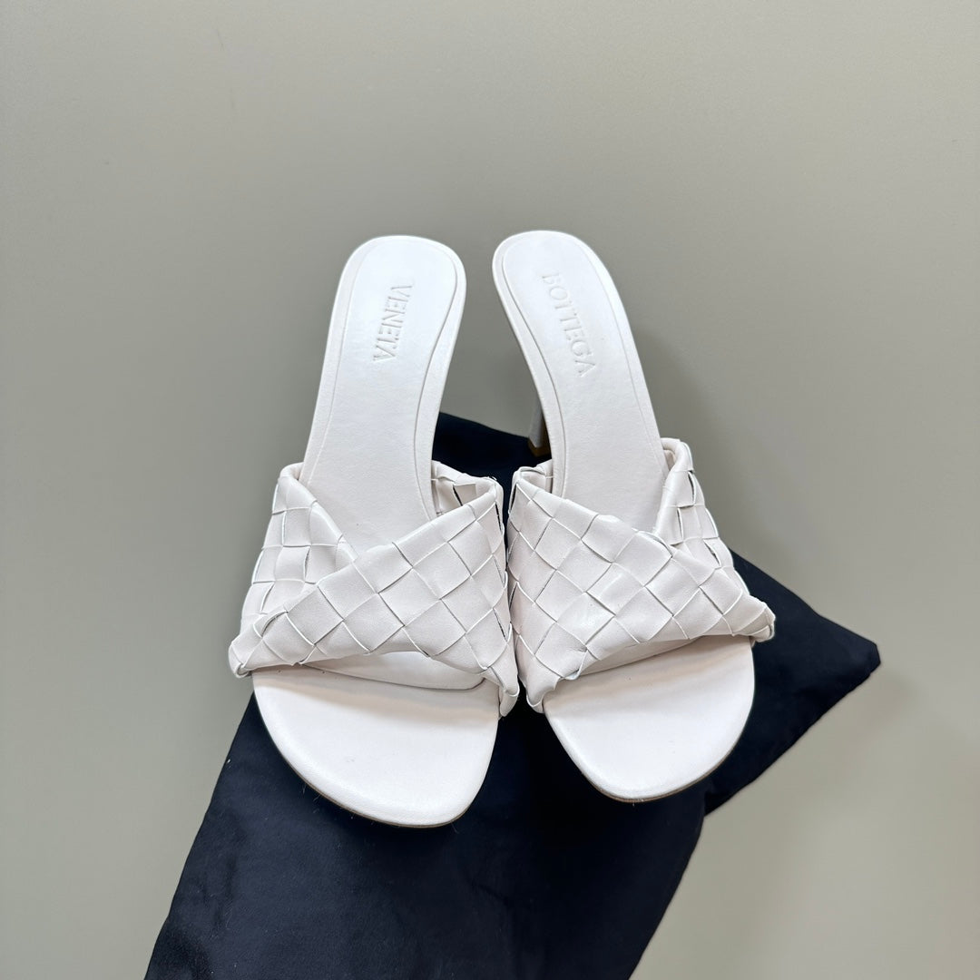 Bottega Veneta blink mule 95 cream lambskin