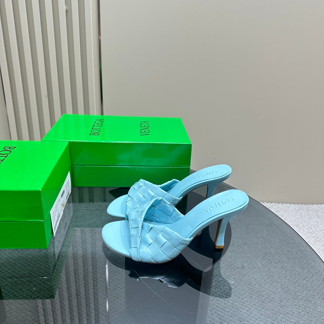 Bottega Veneta blink mule 95 turquoise lambskin