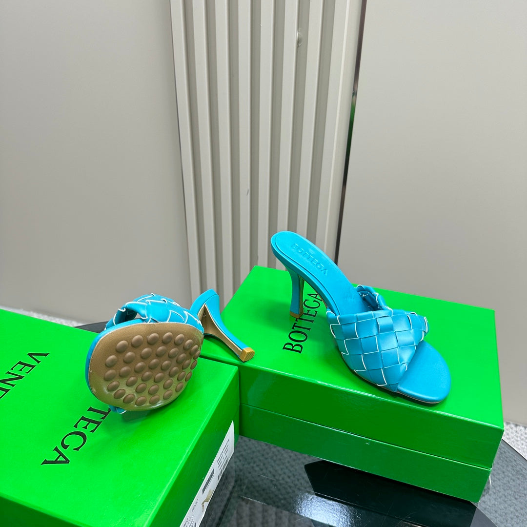 Bottega Veneta blink mule 95 cloud blue lambskin