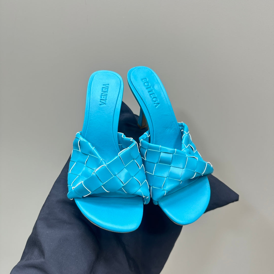 Bottega Veneta blink mule 95 cloud blue lambskin