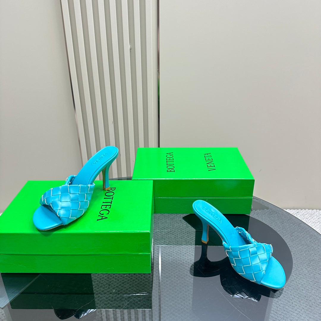 Bottega Veneta blink mule 95 cloud blue lambskin