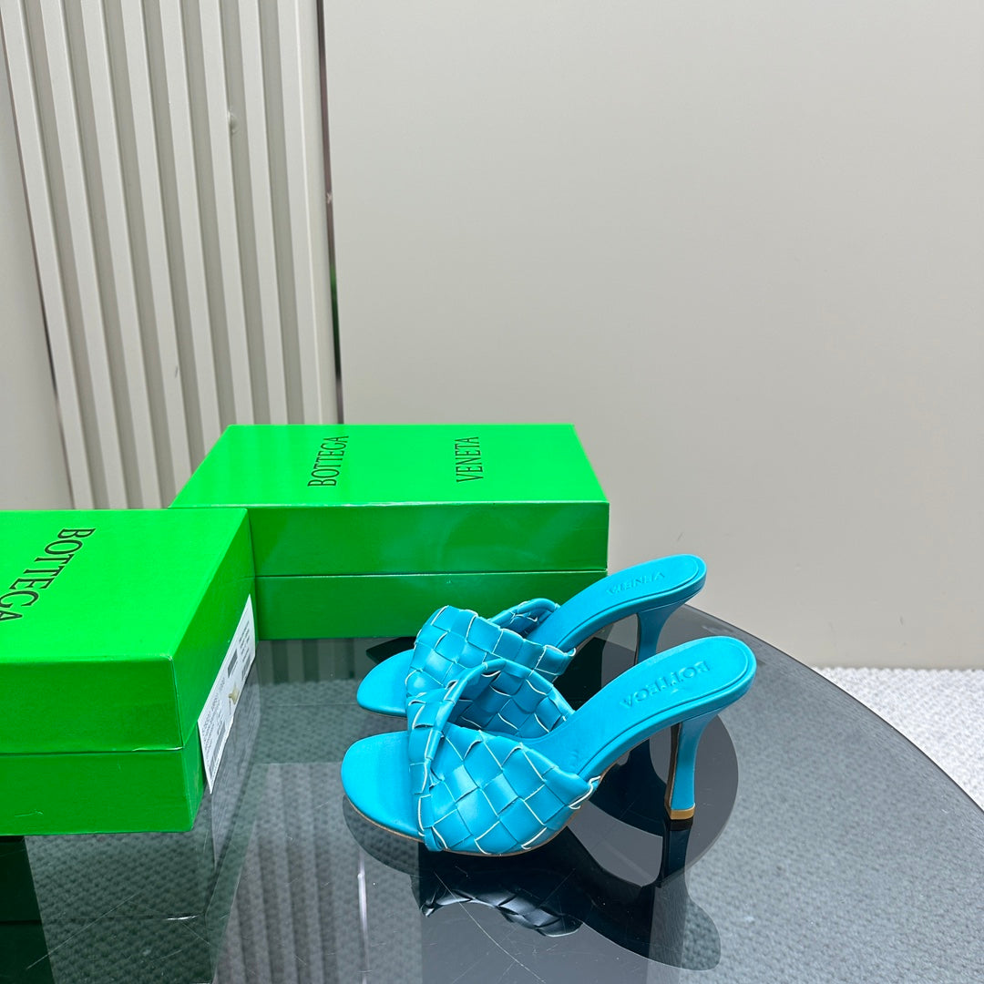 Bottega Veneta blink mule 95 cloud blue lambskin