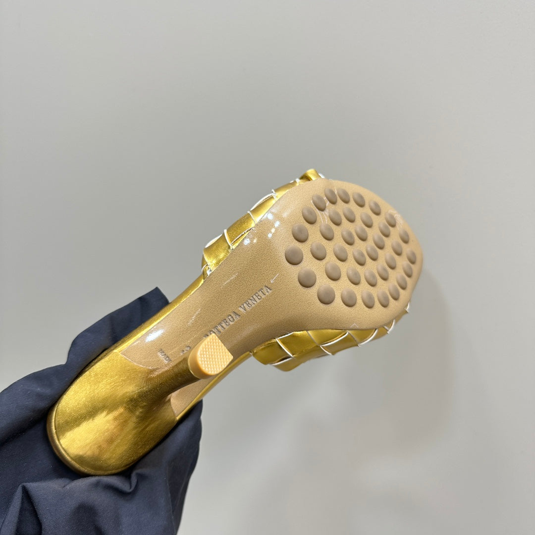 Bottega Veneta blink mule 95 gold metalic lambskin