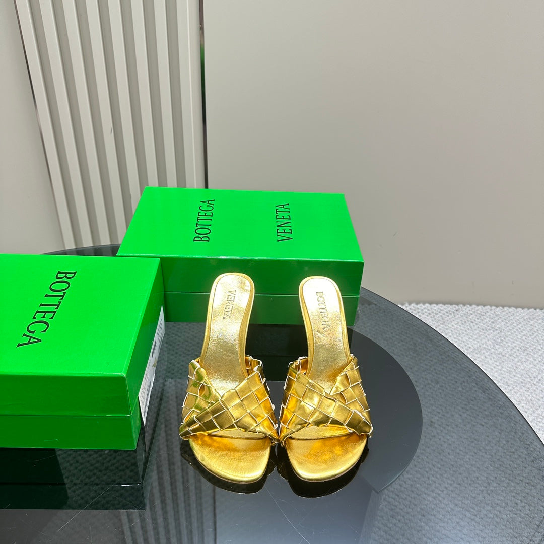 Bottega Veneta blink mule 95 gold metalic lambskin