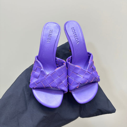 Bottega Veneta blink mule 95 violet lambskin