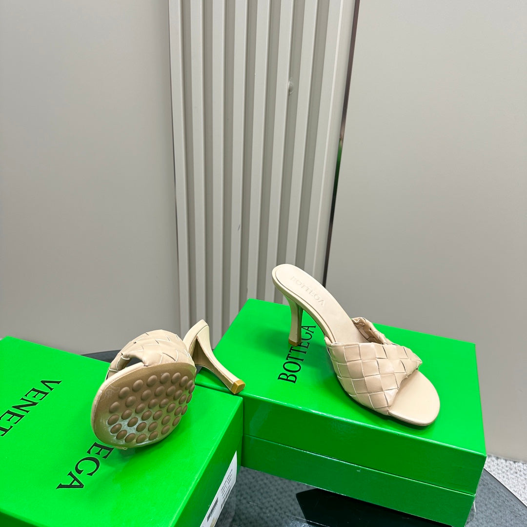 Bottega Veneta blink mule 95 beige lambskin