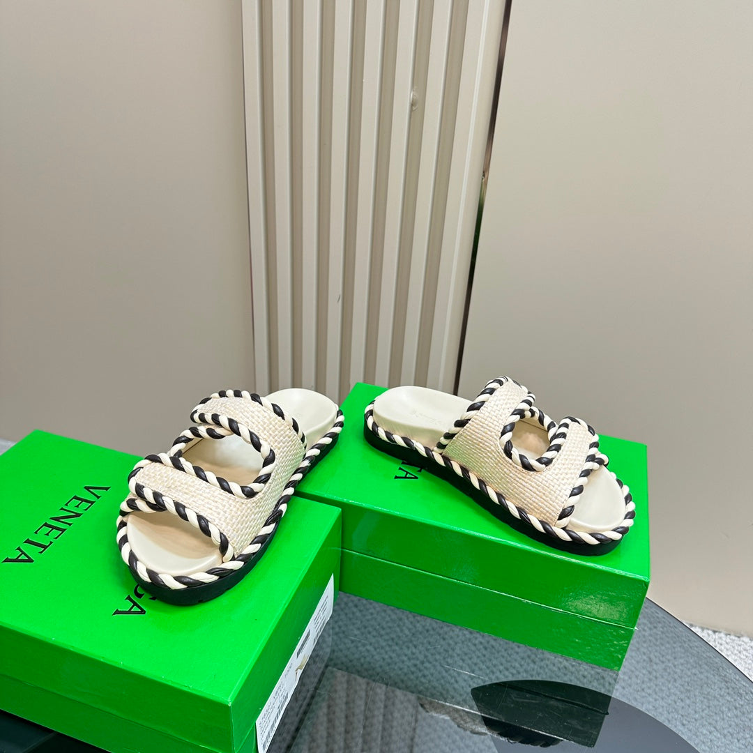 Bottega Veneta jack flat mule white black canvas lambskin