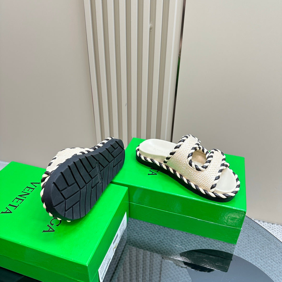 Bottega Veneta jack flat mule white black canvas lambskin