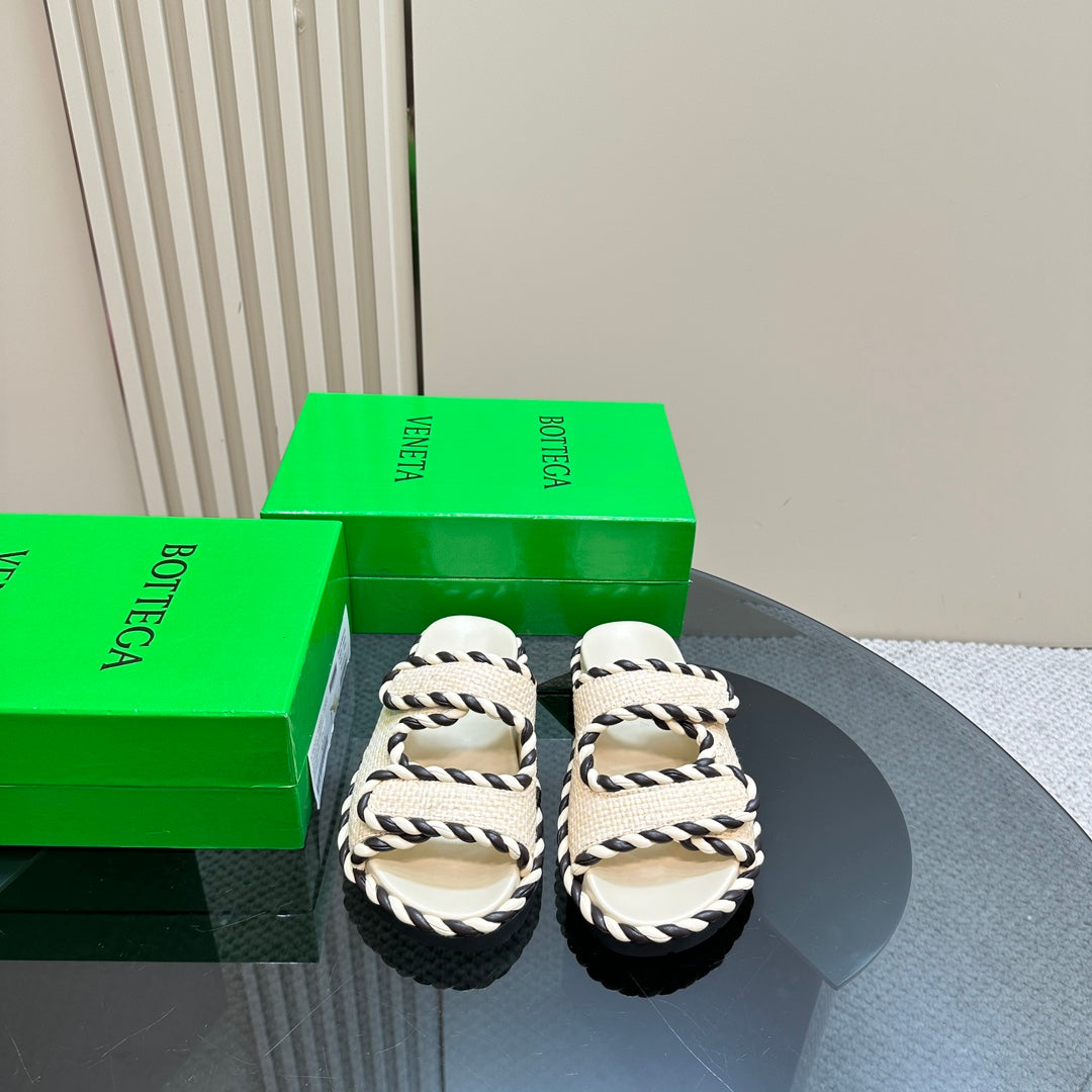 Bottega Veneta jack flat mule white black canvas lambskin