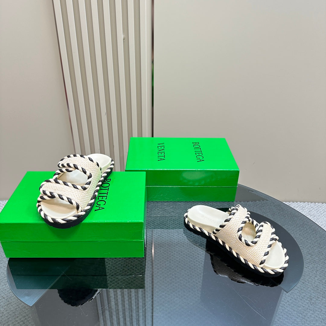 Bottega Veneta jack flat mule white black canvas lambskin