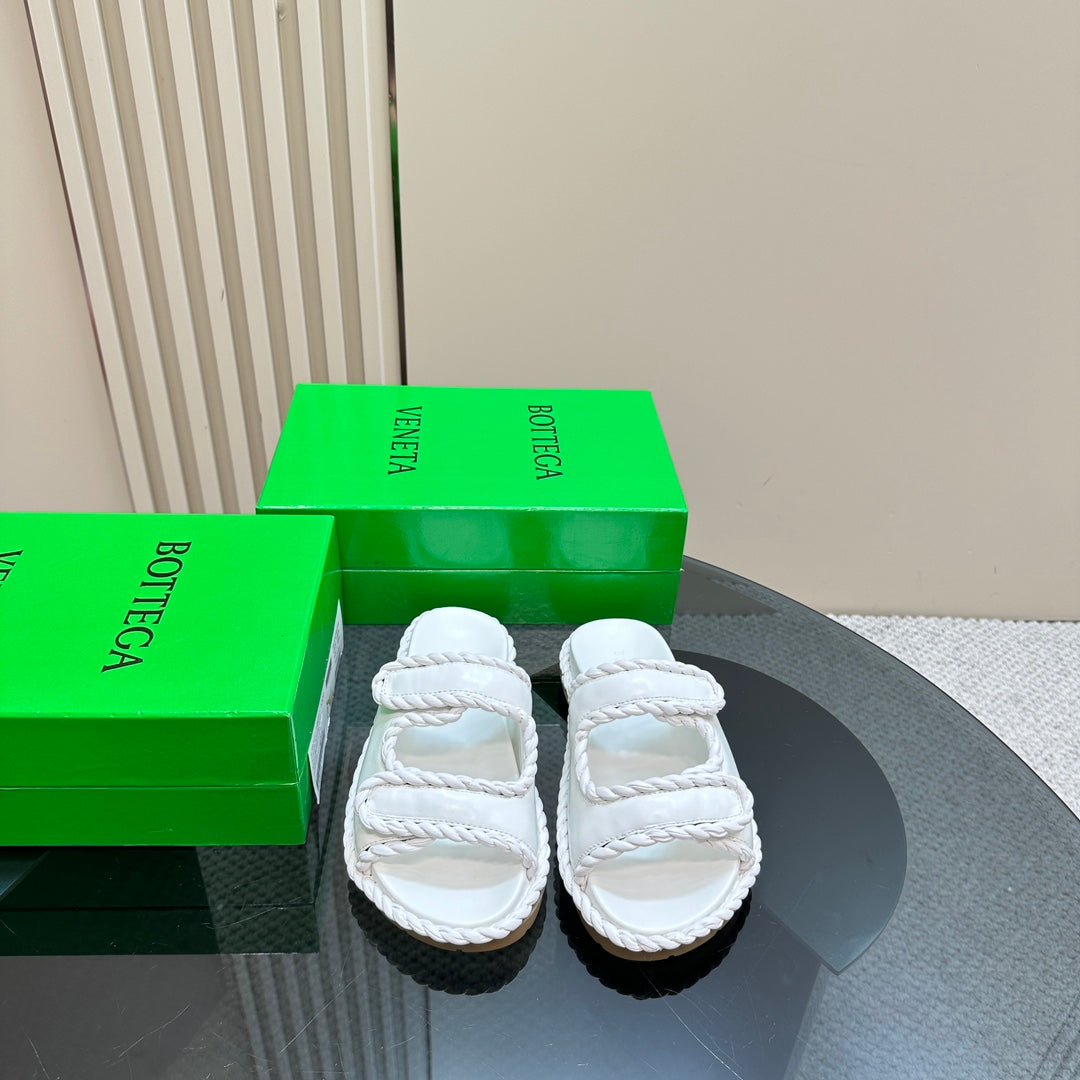 Bottega Veneta jack flat mule white lambskin