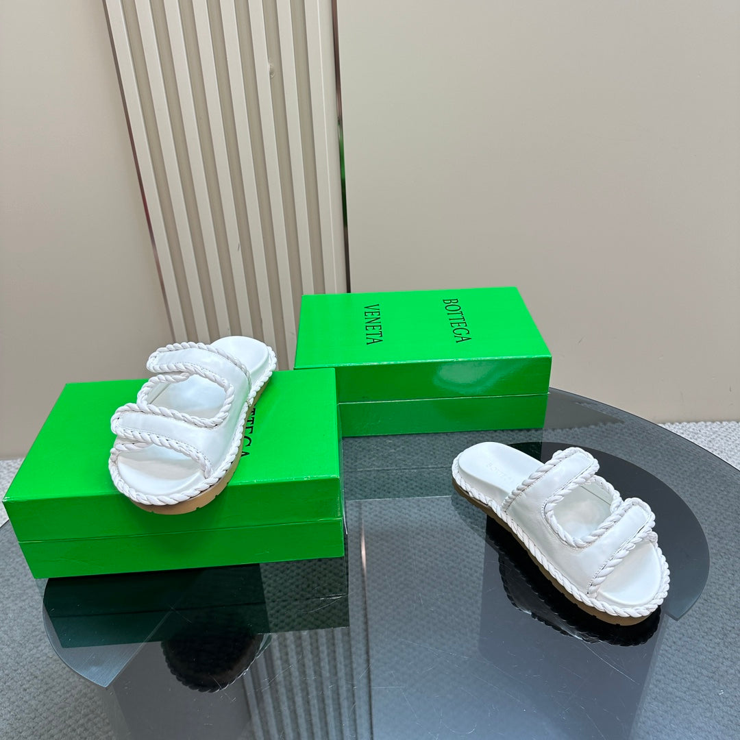 Bottega Veneta jack flat mule white lambskin