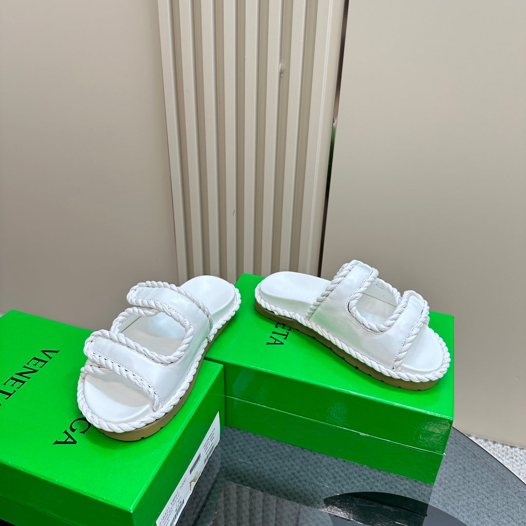 Bottega Veneta jack flat mule white lambskin