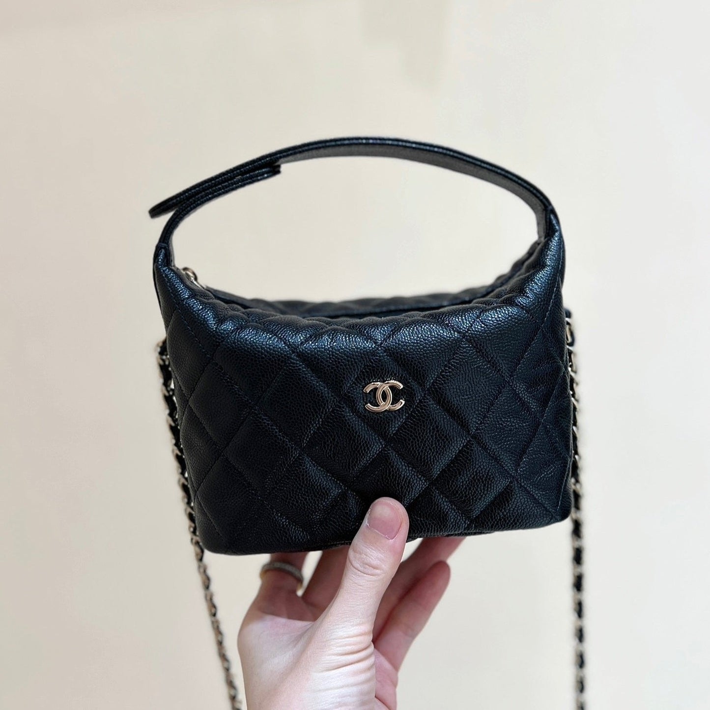 CHANEL 25C Hobo Bag 19cm Black Grained Calfskin