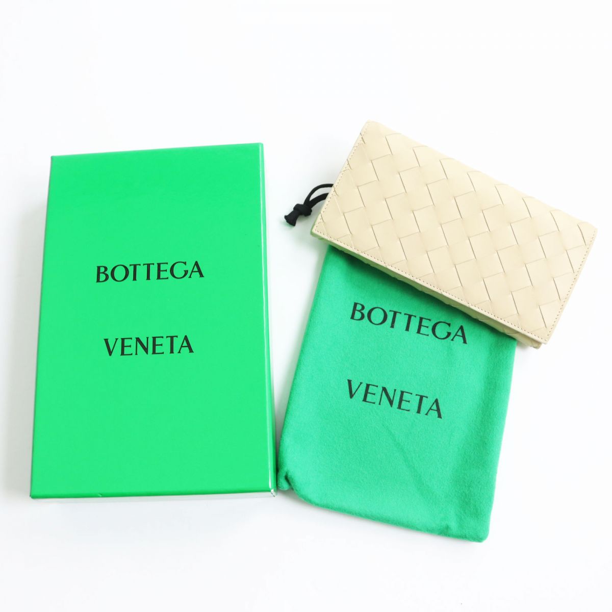 Bottega Veneta Leather Flap Wallet 666953