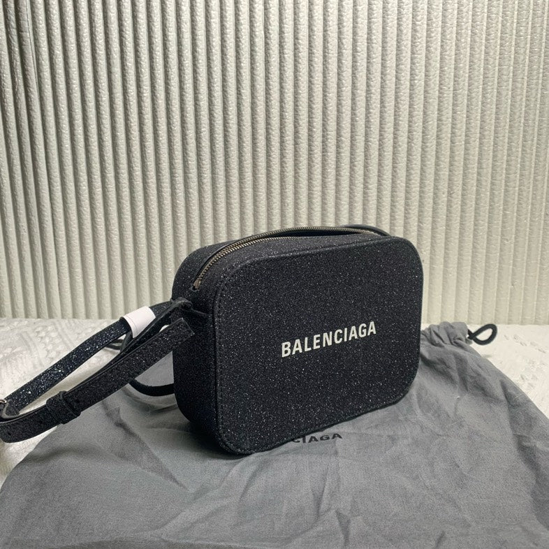 Balenciaga Camera Bag Black Crossbody Bag 11983547